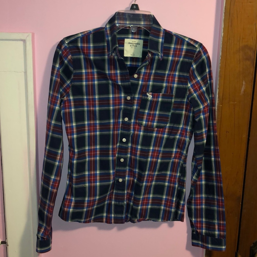 🌸Abercrombie and Fitch plaid button down🌷